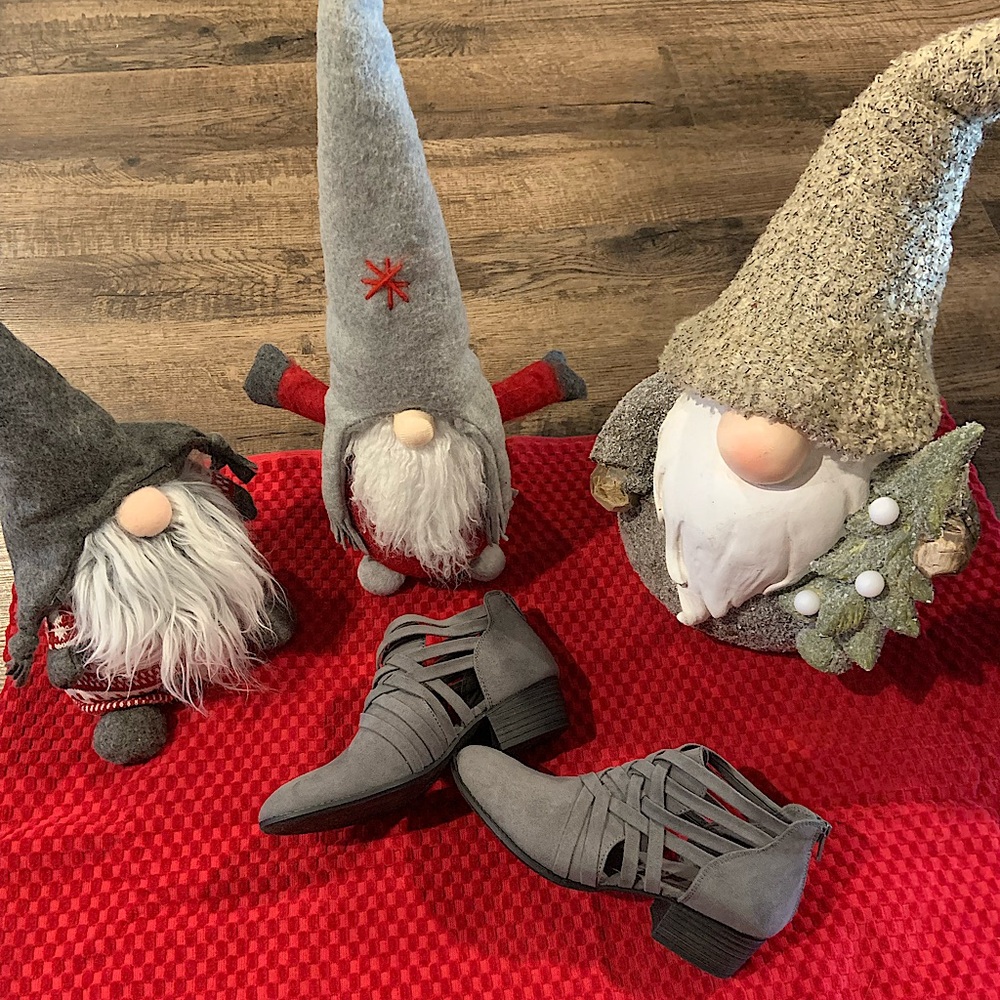 Suede grey booties